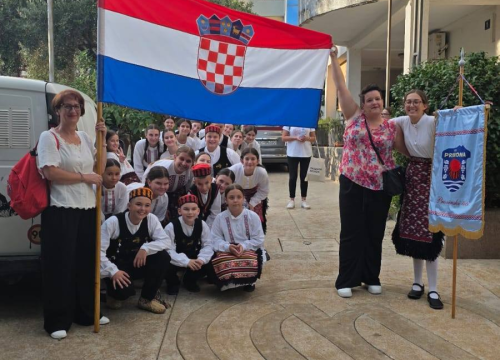 Fotografija 5 - Prominski Tići oduševili na Međunarodnom festivalu u Budvi