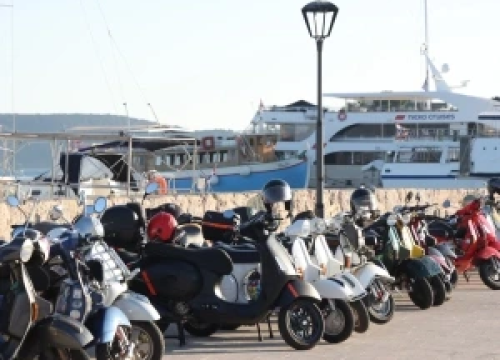 Fotografija 7 - Osnovan vodički Vespa klub: 80 vespaša u defileu kroz Vodice, Srimu i Tribunj