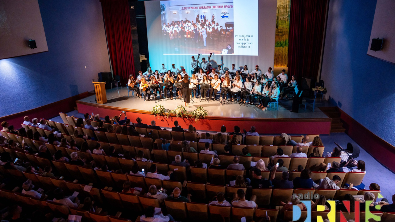 Drniški Tamburaški orkestar obilježio 50 godina djelovanja i prvu memorijalnu večer posvećenu Milki Tomić