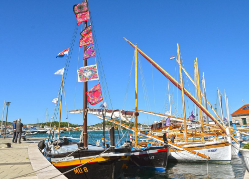 Veslačkom regatom i koncertom Jasne Zlokić danas u Murteru počinju 28. Dani latinskog idra