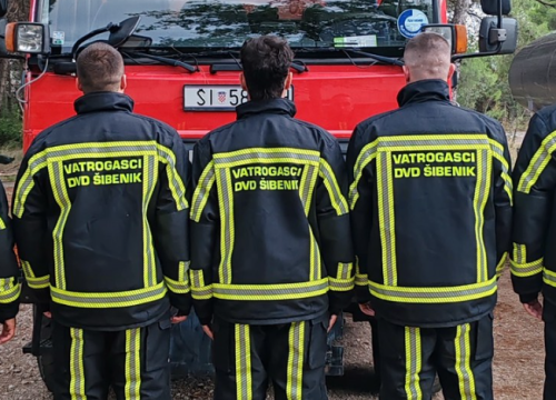 Vatrogasci DVD-a Šibenik nakon 15 godina dobili nova odijela: 'Nije bilo lako, izrazito su skupa'