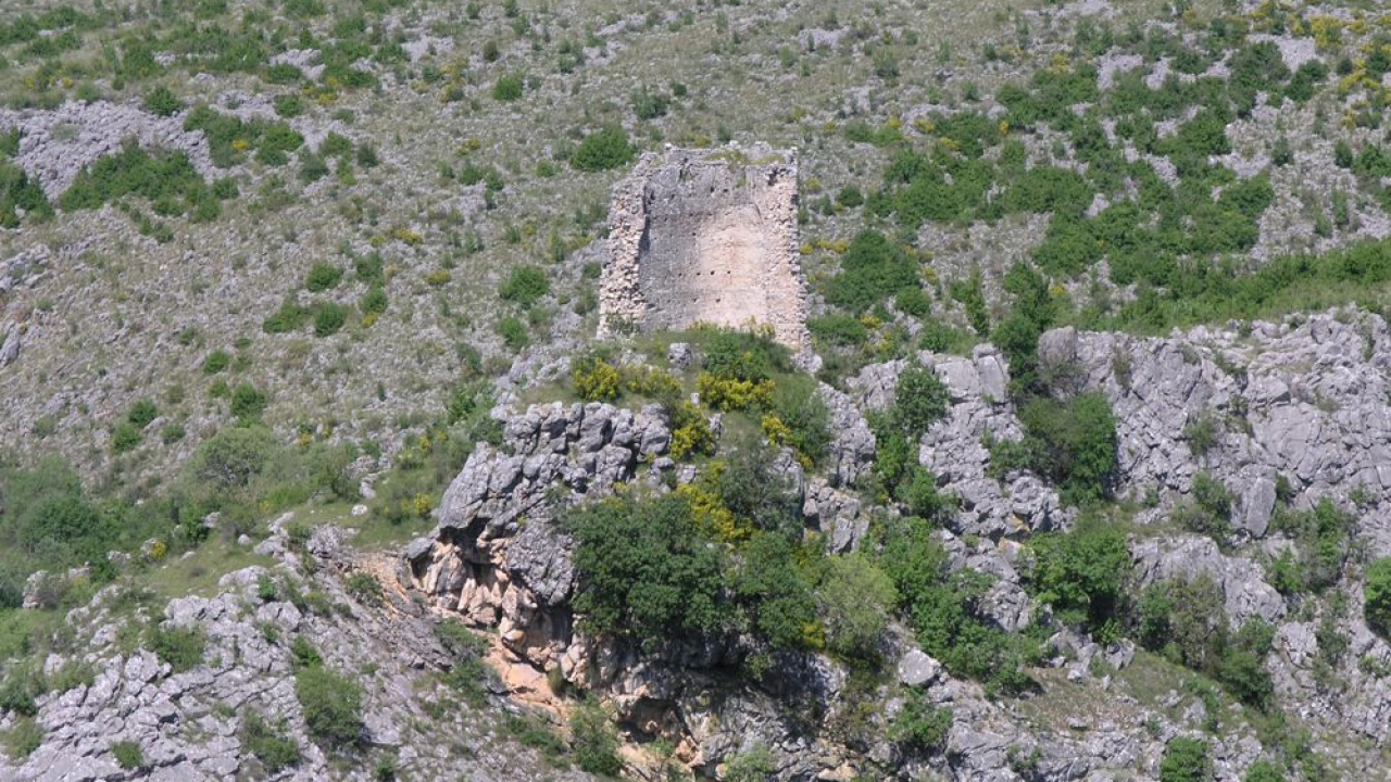 Kula Keglević u Šibensko-kninskoj županiji: Od srednjovjekovne utvrde do imena poznate votke
