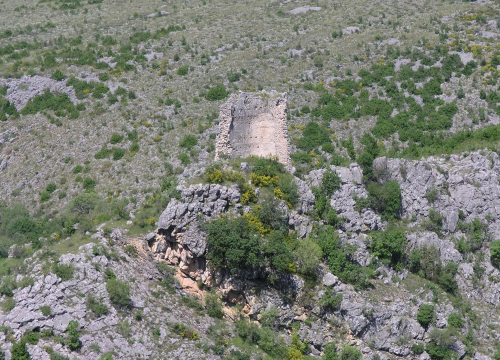 Kula Keglević u Šibensko-kninskoj županiji: Od srednjovjekovne utvrde do imena poznate votke