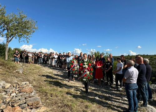 Putom prognanika: Drniš odaje počast žrtvama Domovinskog rata