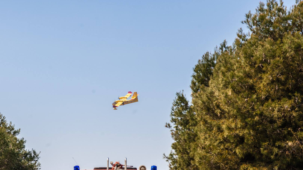 Žirjani sumnjaju da su za jučerašnji požar krive vojne vježbe