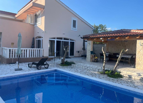 Fotografija 9 - Luksuzna vila u zaleđu Vodica snižena gotovo 300 tisuća eura