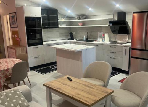 Fotografija 1 - Luksuzna vila u zaleđu Vodica snižena gotovo 300 tisuća eura