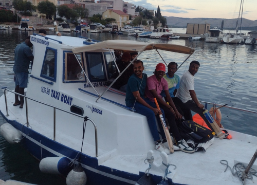 Fotografija 2 - FOTO Bili smo na prvom treningu Kriket kluba Šibenik na Krapnju, gro ekipe dolazi iz zemalja u kojoj je to sport broj 1