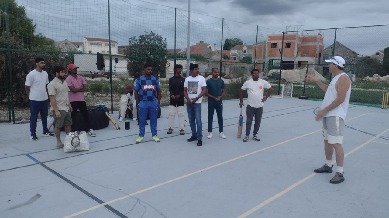 Bili smo na prvom treningu Kriket kluba Šibenik na Krapnju, gro ekipe dolazi iz zemalja u kojima je to sport broj 1