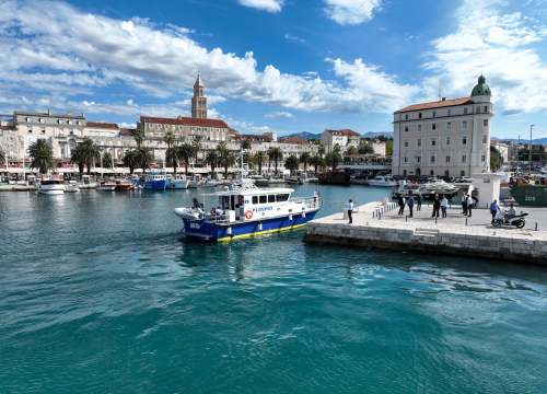 Fotografija 3 - Šibensko Iskra brodogradilištu isporučilo Plovputu novu aluminijsku brzu brodicu