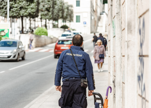 Grad Šibenik zapošljava dva prometna redara