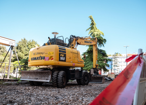 Fotografija 1 - Počeli radovi kod bivšeg kina Tesla: Ulica Vladimira Nazora uskoro dobiva novo ruho