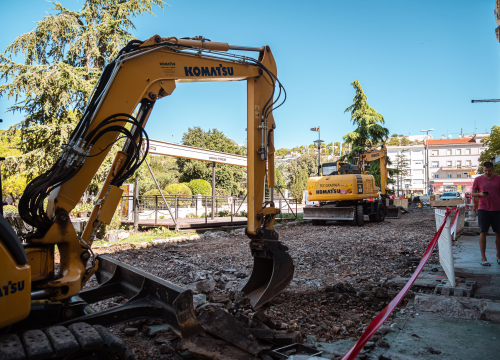 Fotografija 5 - Počeli radovi kod bivšeg kina Tesla: Ulica Vladimira Nazora uskoro dobiva novo ruho