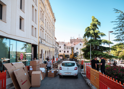 Fotografija 8 - Počeli radovi kod bivšeg kina Tesla: Ulica Vladimira Nazora uskoro dobiva novo ruho