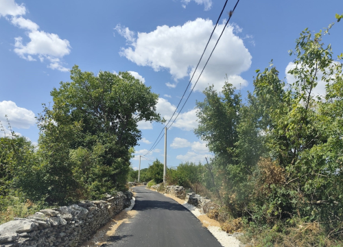 Fotografija 1 - Razvoj i lakše kretanje stanovnika: Asfaltirane ceste u Mratovu