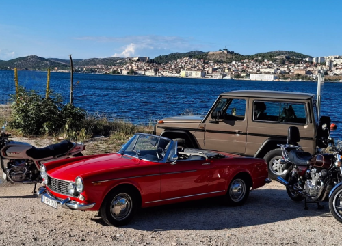 Vremeplov na kotačima: Oldtimer klasici stižu na šibensku rivu