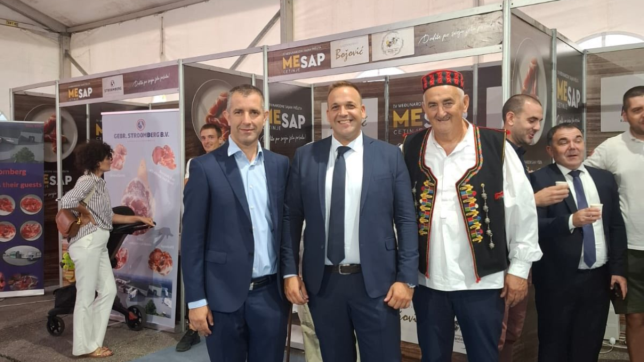 Grad Drniš u Cetinju sudjeluje na 4. Međunarodnom sajmu pršuta