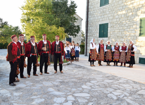 Fotografija 1 - Četrdeset mladih čuvara prirode predano je istraživalo vrijednosti NP 'Krka'