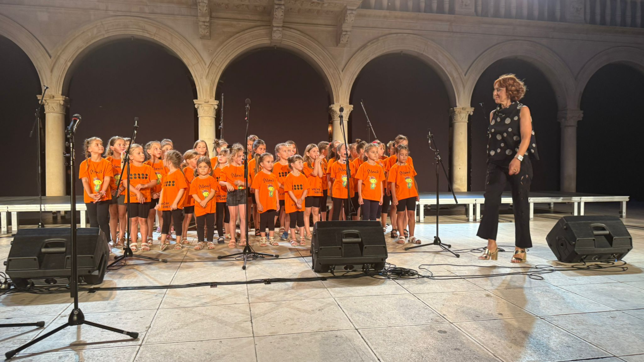 Dječji zbor Cvrčak u slavljeničkoj godini niže uspjehe