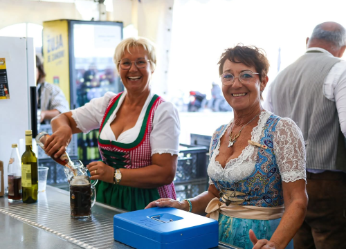 Fotografija 7 - Zadnji dan Festivala bavarskog piva u Vodicama: Večeras koncerti Cambija i Đanija Stipaničeva
