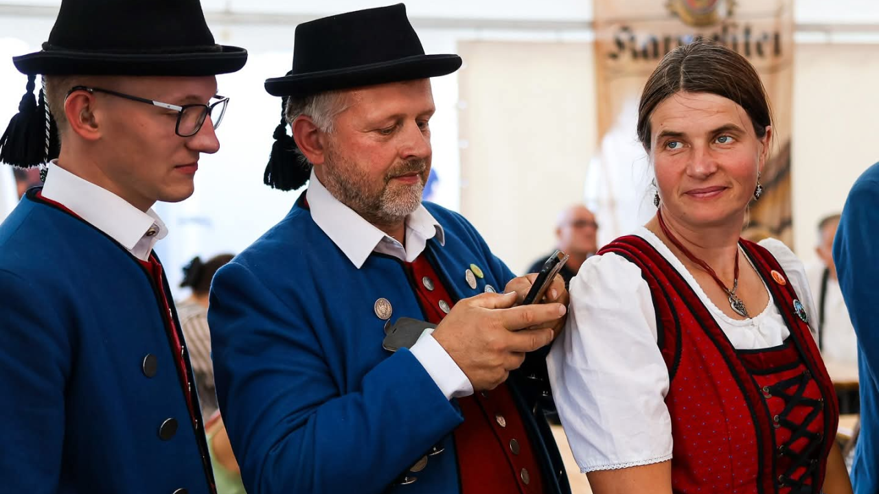 Zadnji dan Festivala bavarskog piva u Vodicama: Večeras koncerti Cambija i Đanija Stipaničeva