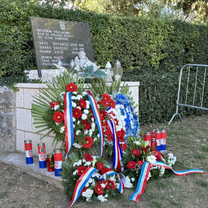 FOTO Tristotinjak bajkera iz cijele Hrvatske sudjelovalo u humanitarnom moto defileu povodom obilježavanja Rujanskog rata