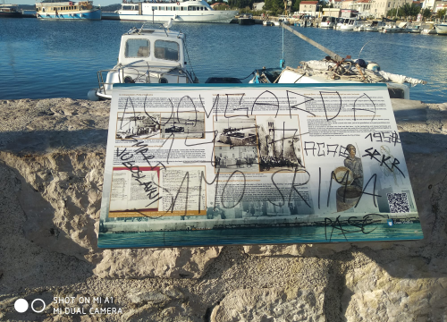 Fotografija 9 - Sramotan čin vandalizma na spomeniku vodičkoj tradiciji