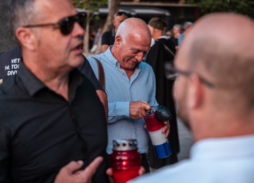 Fotografija 9 - Polaganjem vijenaca, komemoracijom, mimohodom i bakljadom obilježen 34. spomendan Rujanskog rata