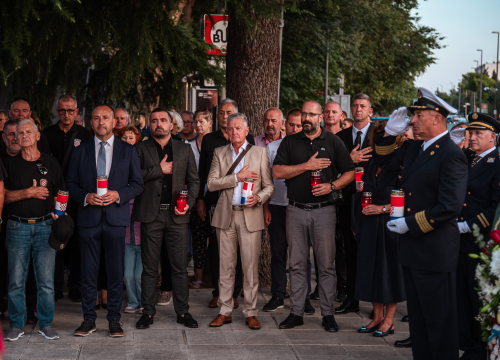 Fotografija 30 - Polaganjem vijenaca, komemoracijom, mimohodom i bakljadom obilježen 34. spomendan Rujanskog rata