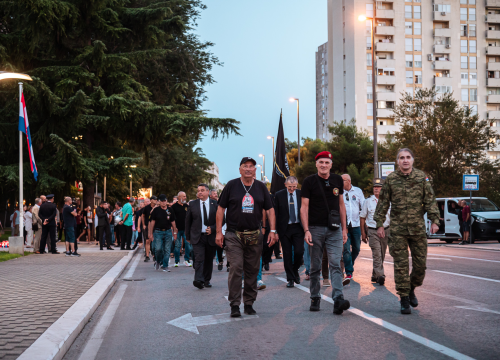 Fotografija 52 - Polaganjem vijenaca, komemoracijom, mimohodom i bakljadom obilježen 34. spomendan Rujanskog rata