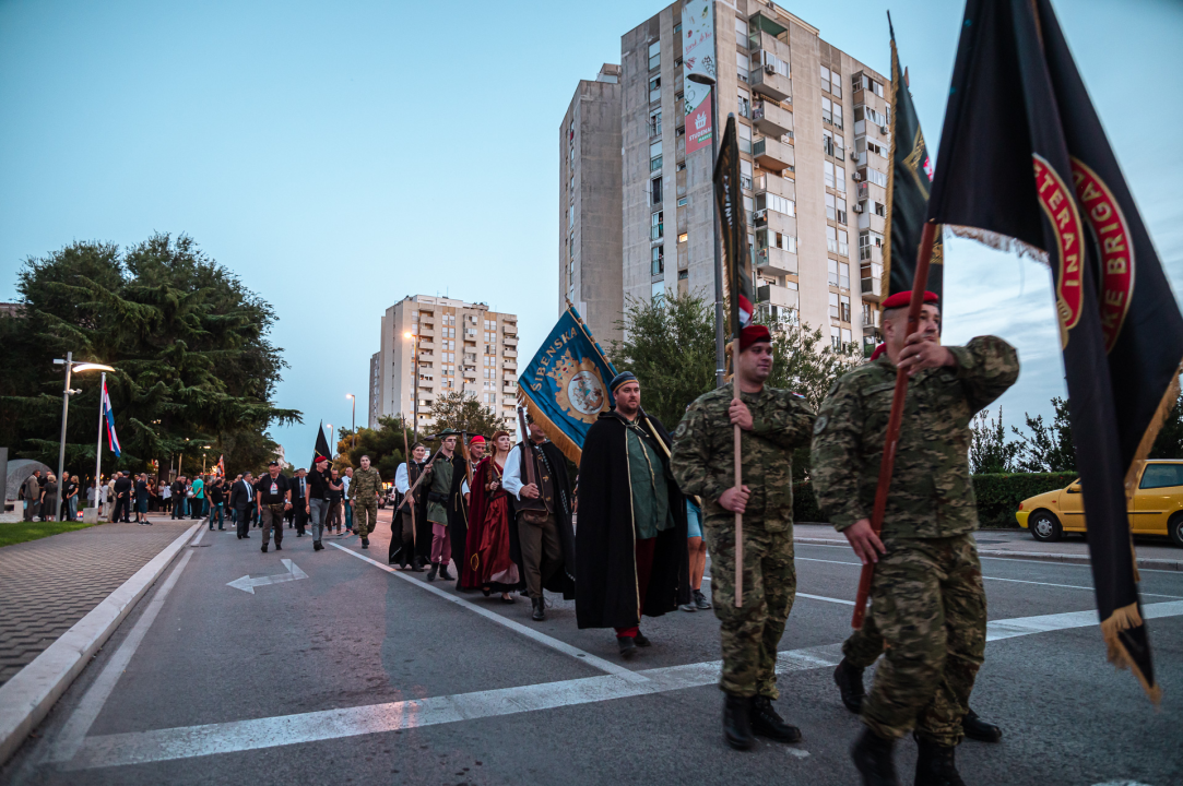 Polaganjem vijenaca, komemoracijom, mimohodom i bakljadom obilježen 34. spomendan Rujanskog rata