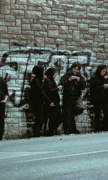 Predstava 'Djeca raja' prvi put u subotu na sceni bivše vojarne: 'Godinu dana posvetili smo istraživanju opterećujućih tema mladih'