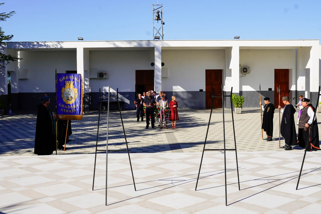 Povodom Dana Grada i blagdana sv. Mihovila na Kvanju položeni vijenci