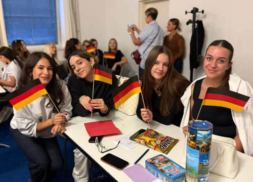 Fotografija 1 - Učenica šibenskog TUŠ-a Nika Nanjara briljirala na kreativnom natjecanju u Zadru