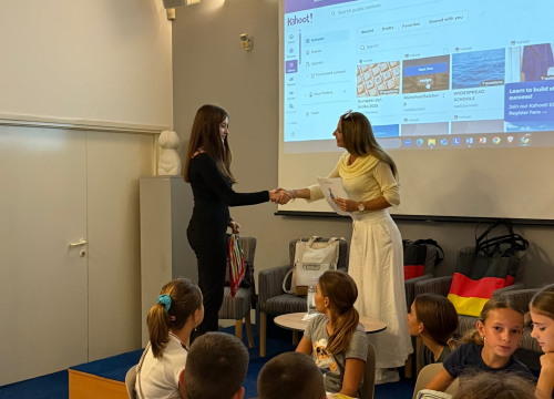 Fotografija 2 - Učenica šibenskog TUŠ-a Nika Nanjara briljirala na kreativnom natjecanju u Zadru