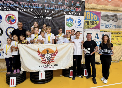 Karate klubu Phoenix u Velikoj Kladuši titule najboljeg kluba i najboljeg trenera