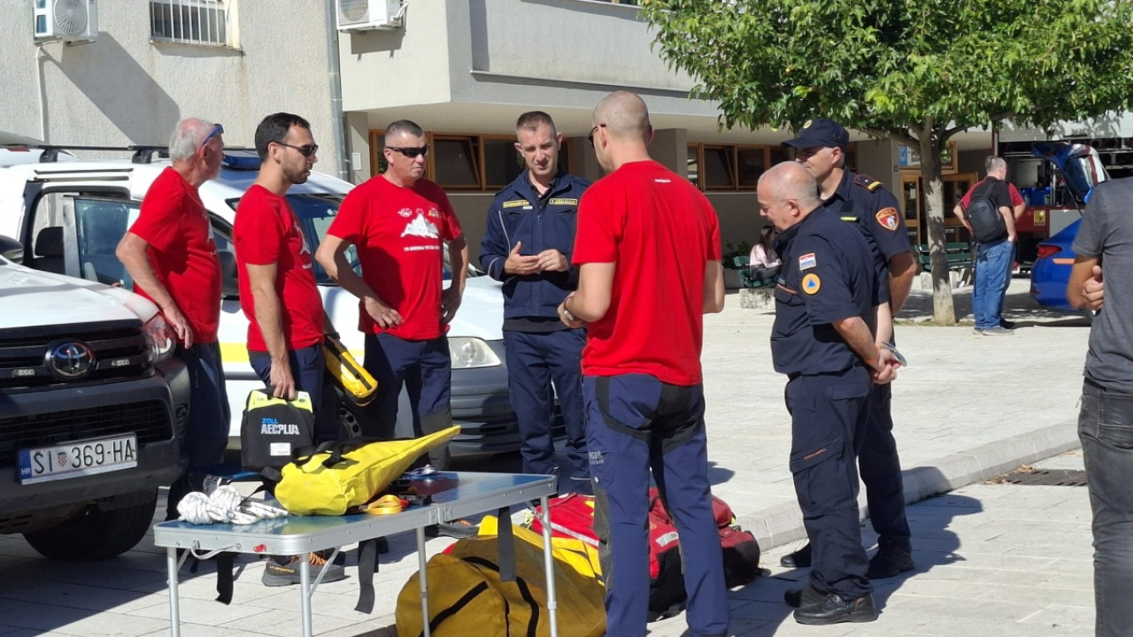 Održana pokazna vježba Civilne zaštite Grada Drniša