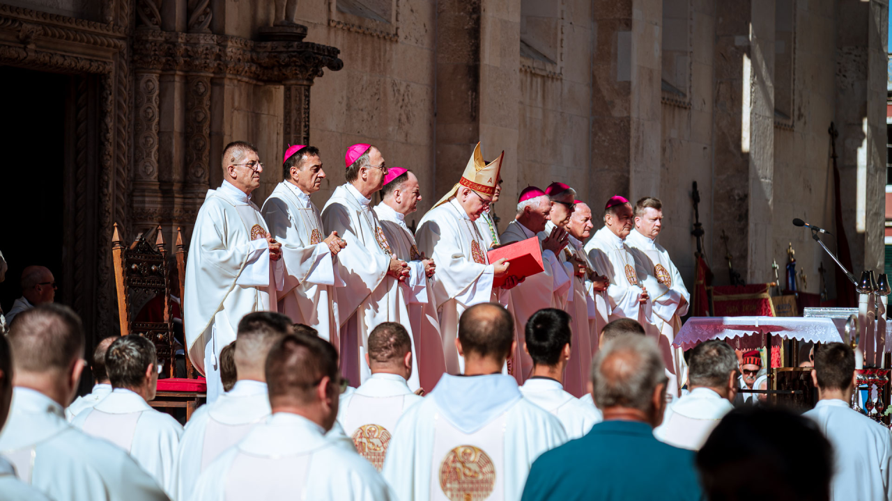 Održana svečana procesija u povodu blagdana sv. Mihovila