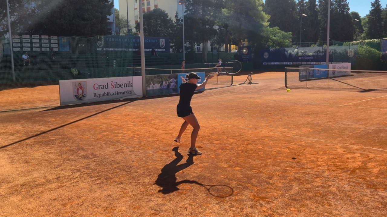 Turnir za tenisačice 'Šibenik Open' danas završava kvalifikacije, prvi nastup Nike Bumbak u parovima