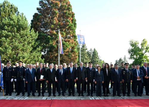 Predsjednik Milanović odlikovao Nikolu Vukošića, ratnog načelnika PU Šibensko-kninske