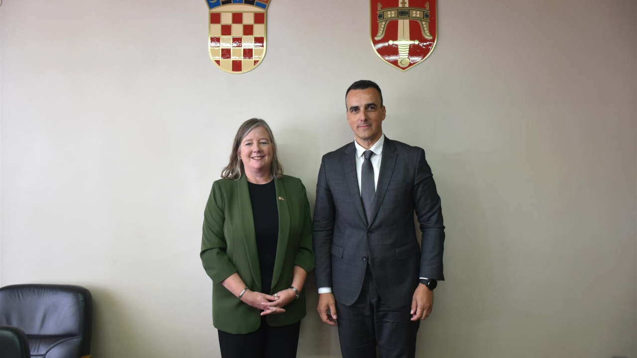 Župan primio veleposlanicu Irske, razgovarali o kulturnoj suradnji i europskoj integraciji