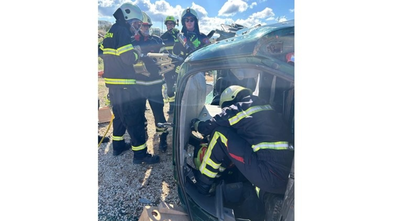 Od Bilica do Primoštena: Vatrogasci završili obuku za spašavanje u prometnim nesrećama