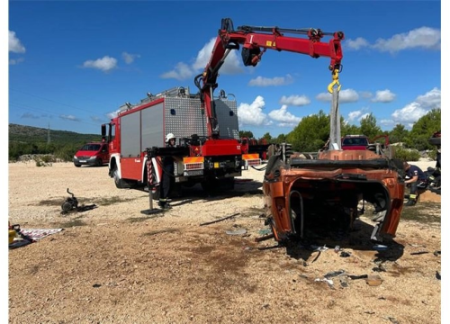 Fotografija 4 - Od Bilica do Primoštena: Vatrogasci završili obuku za spašavanje u prometnim nesrećama