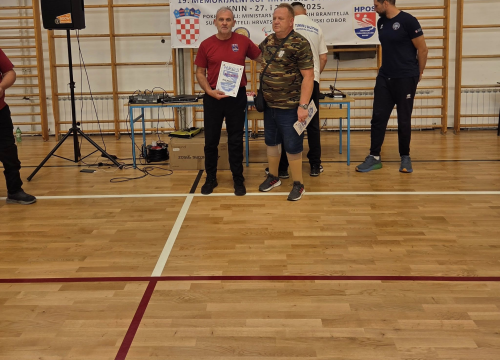 Fotografija 5 - FOTO Klub sjedeće odbojke Knin 95 domaćin Kupa Hrvatske: Naslov pripao Zagrebu