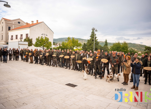 Fotografija 6 - U Drnišu otvoreno Državno prvenstvo u radu lovnih pasa