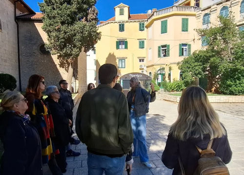 Fotografija 5 - U Šibeniku održana interaktivna interpretacijska šetnja 'Tragovima Ivana Vitića'