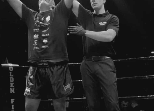 Fotografija 1 - FOTO Marko 'Ghetto' Aleksić u svom prvom meču slavio protiv iskusnog Alića jednoglasnom odlukom sudaca