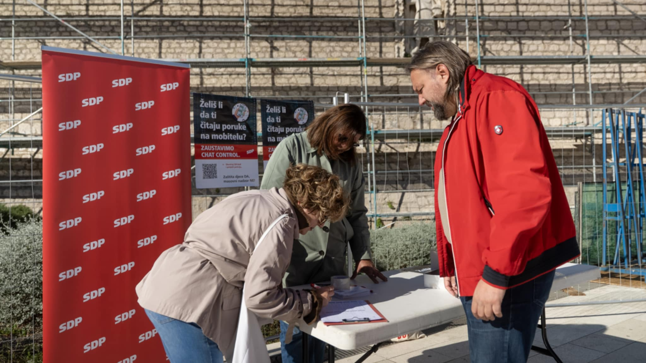 Šibenik protiv masovnog nadzora: SDP-ovci poručili 'Zaštita djece da, špijuniranje građana ne'
