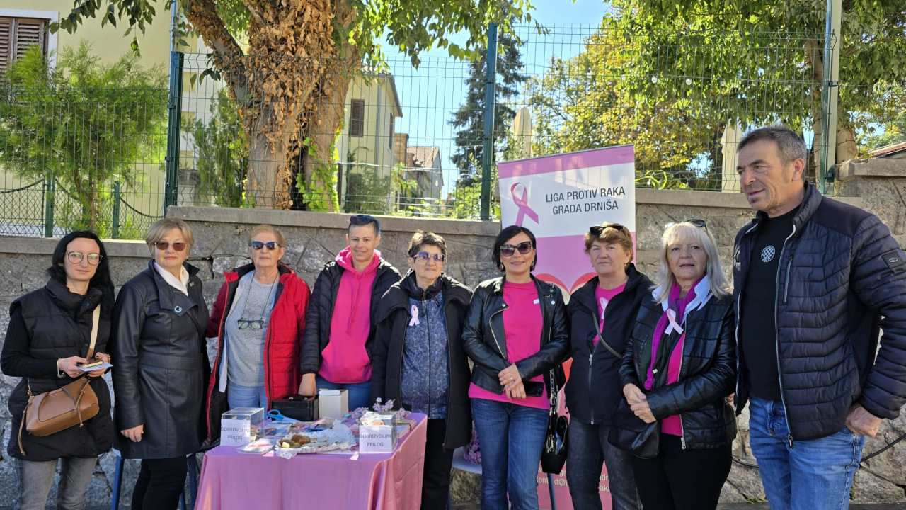 Obilježen Dan ružičaste vrpce u Drnišu: 'Hvala svima koji su prepoznali važnost ove inicijative'