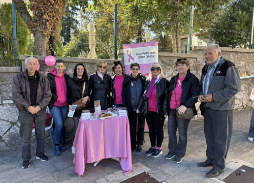 Fotografija 20 - Obilježen Dan ružičaste vrpce u Drnišu